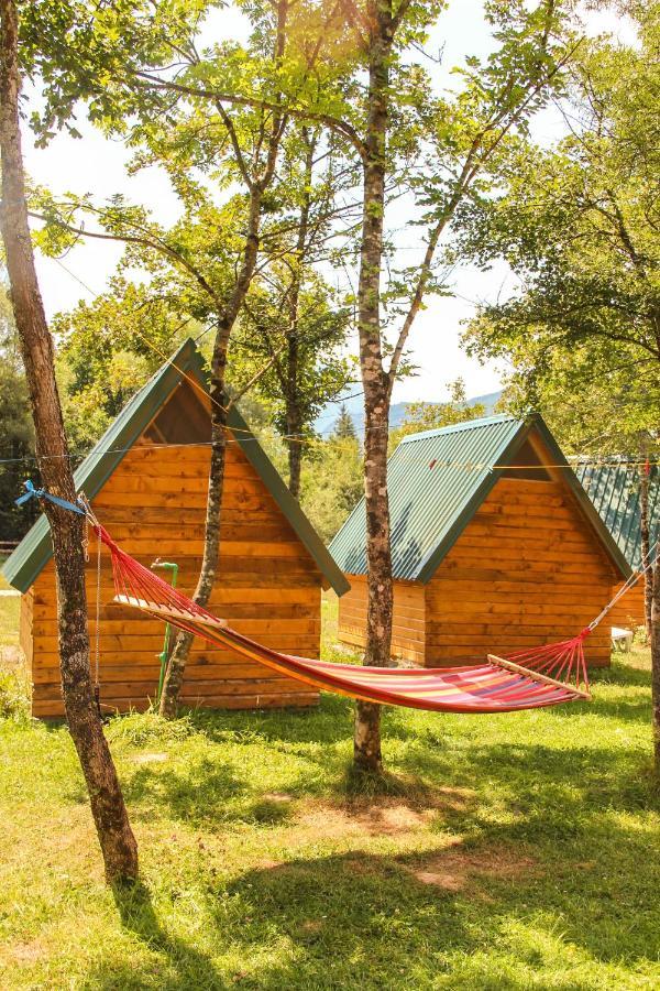 Camp Sutjeska 호텔 첸티슈테 외부 사진