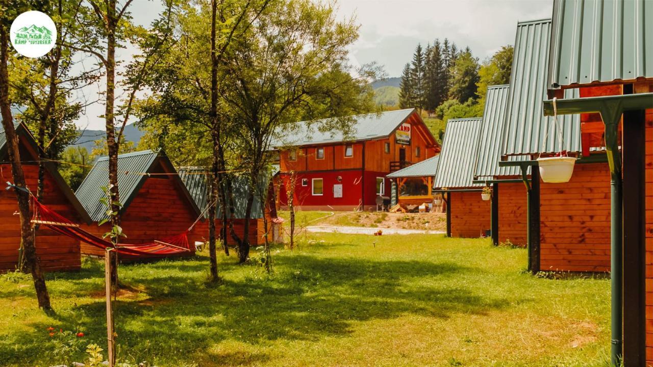 Camp Sutjeska 호텔 첸티슈테 외부 사진