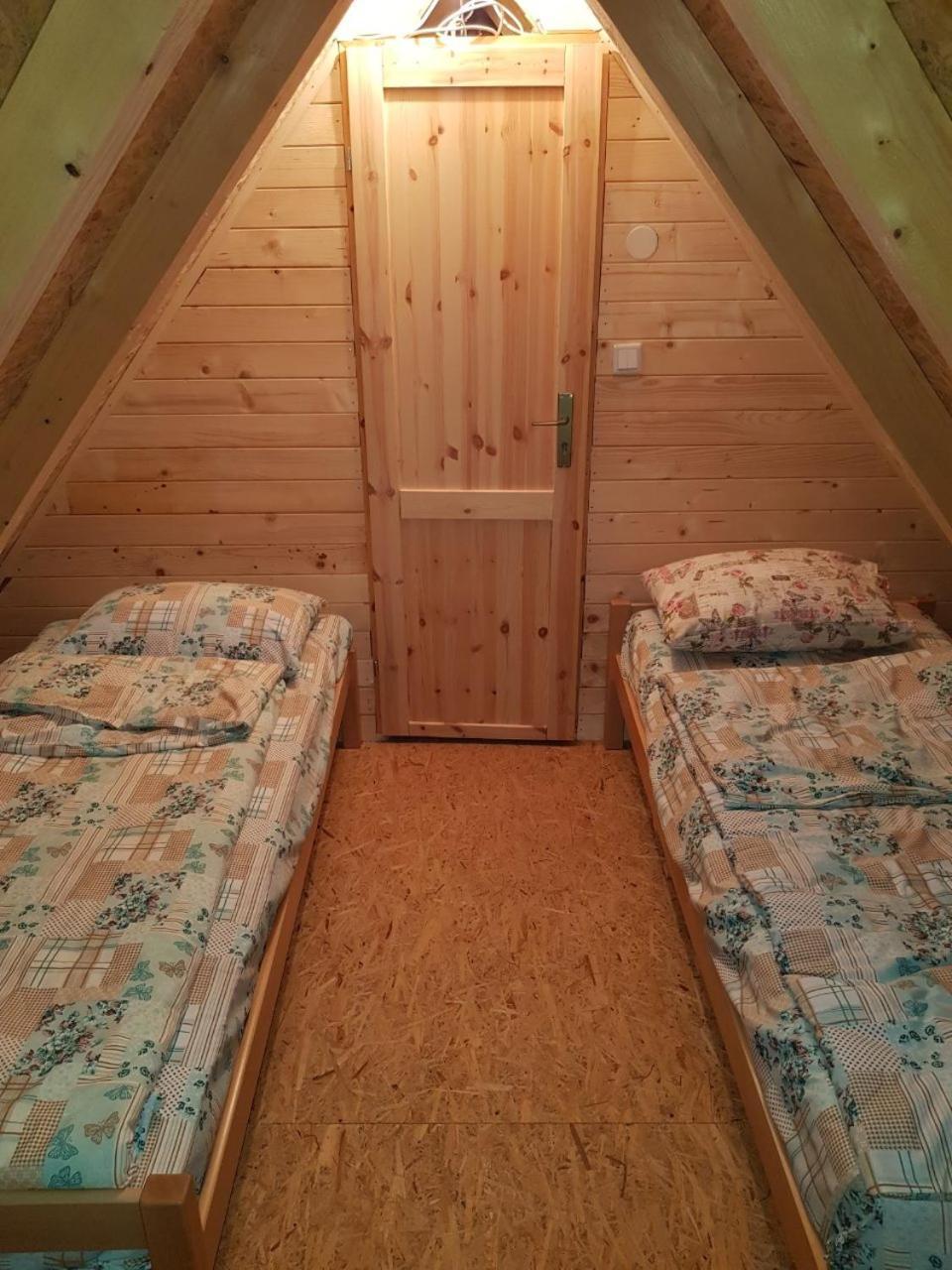 Camp Sutjeska 호텔 첸티슈테 외부 사진