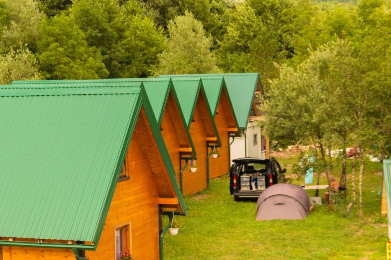 Camp Sutjeska 호텔 첸티슈테 외부 사진